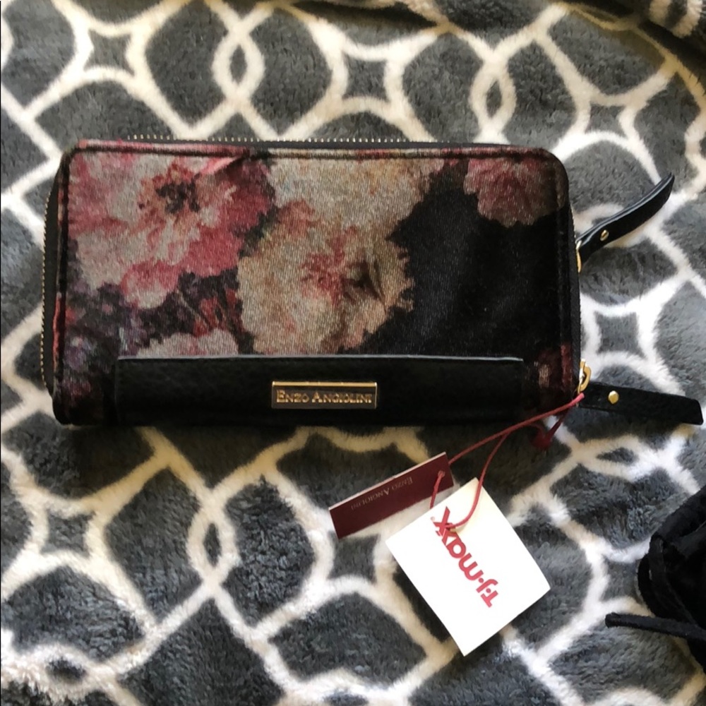 NWT Enzo Angiolini velvet floral wallet